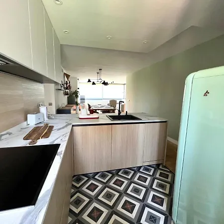 Apartment Modern 3 Bedroom Situated In Luxury Beachfront Gated Community *
