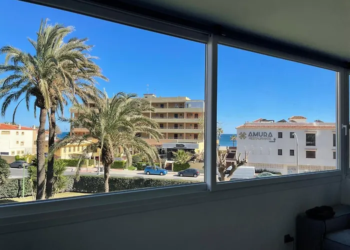 Modern 3 Bedroom Situated In Luxury Beachfront Gated Community Διαμέρισμα *